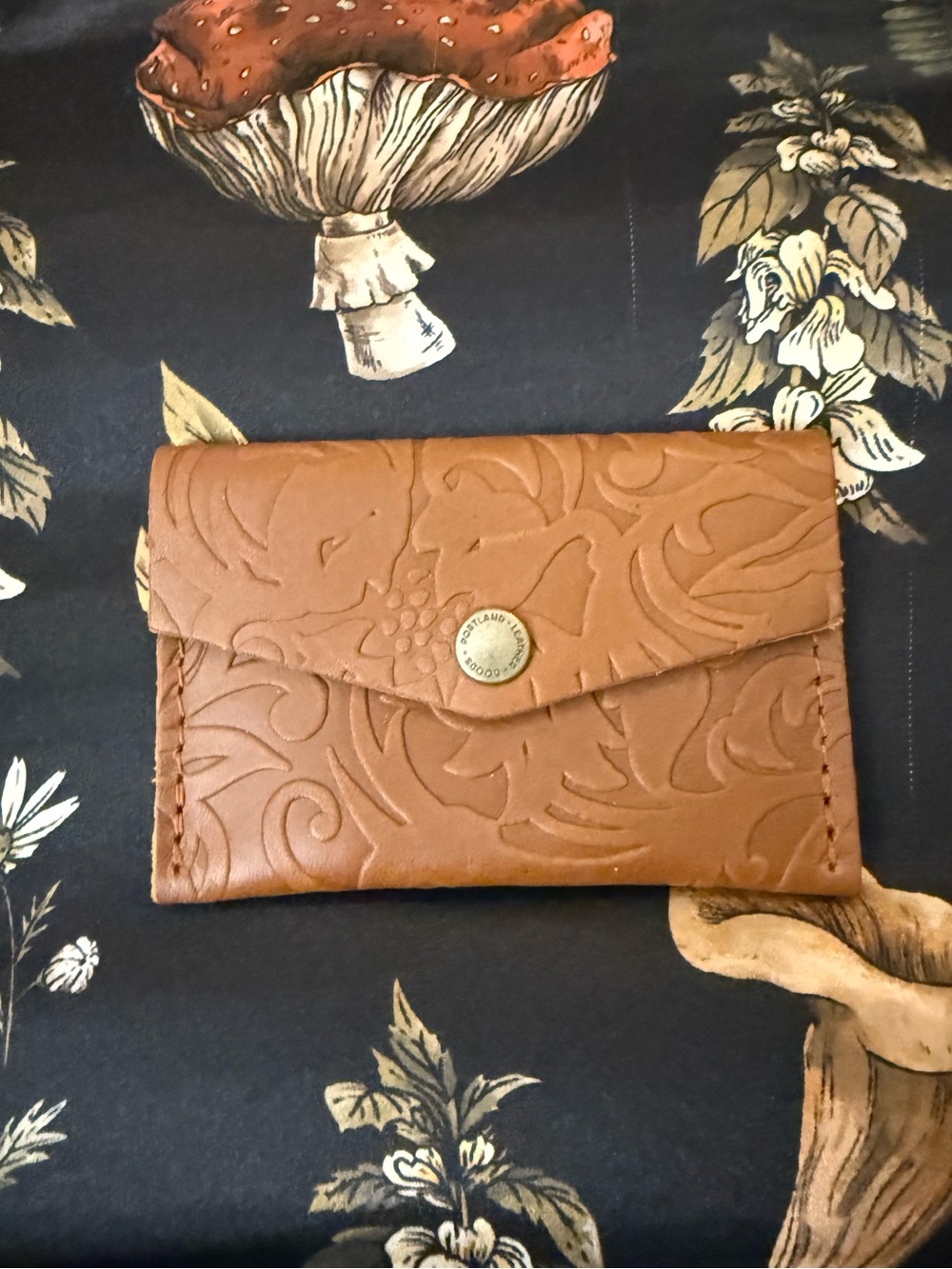 Portland leather goods mini envelope wallet in meadow